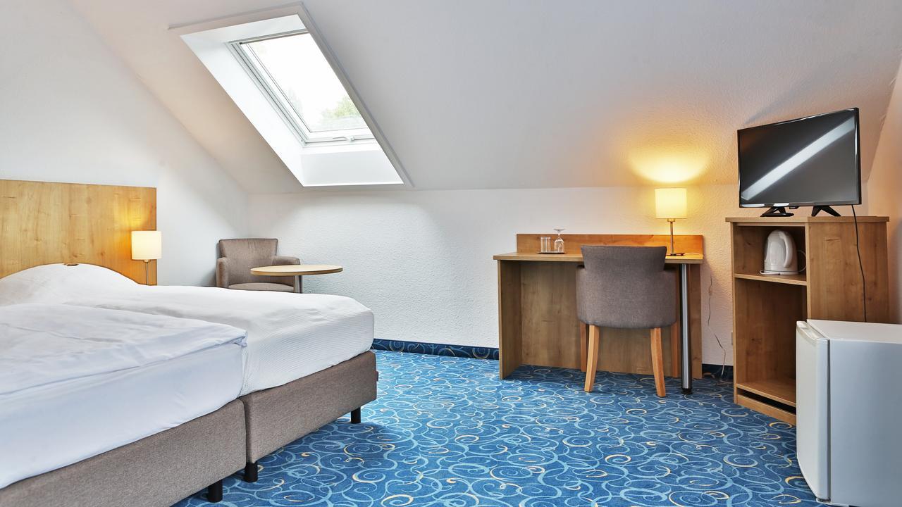 Appartis - Hotel Am Stadtpark Sindelfingen Exterior foto